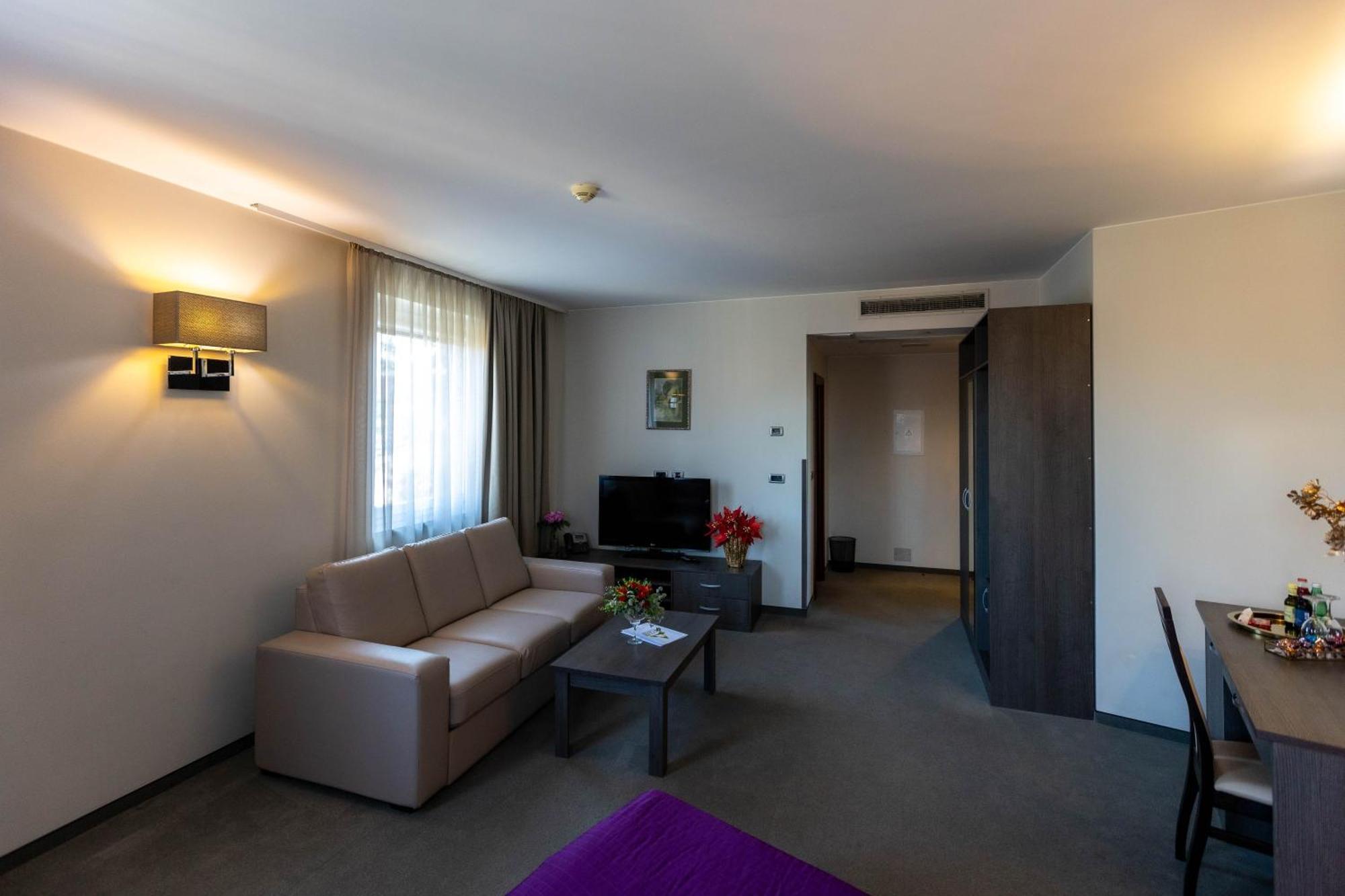 Art Hotel Slavonski Brod Extérieur photo