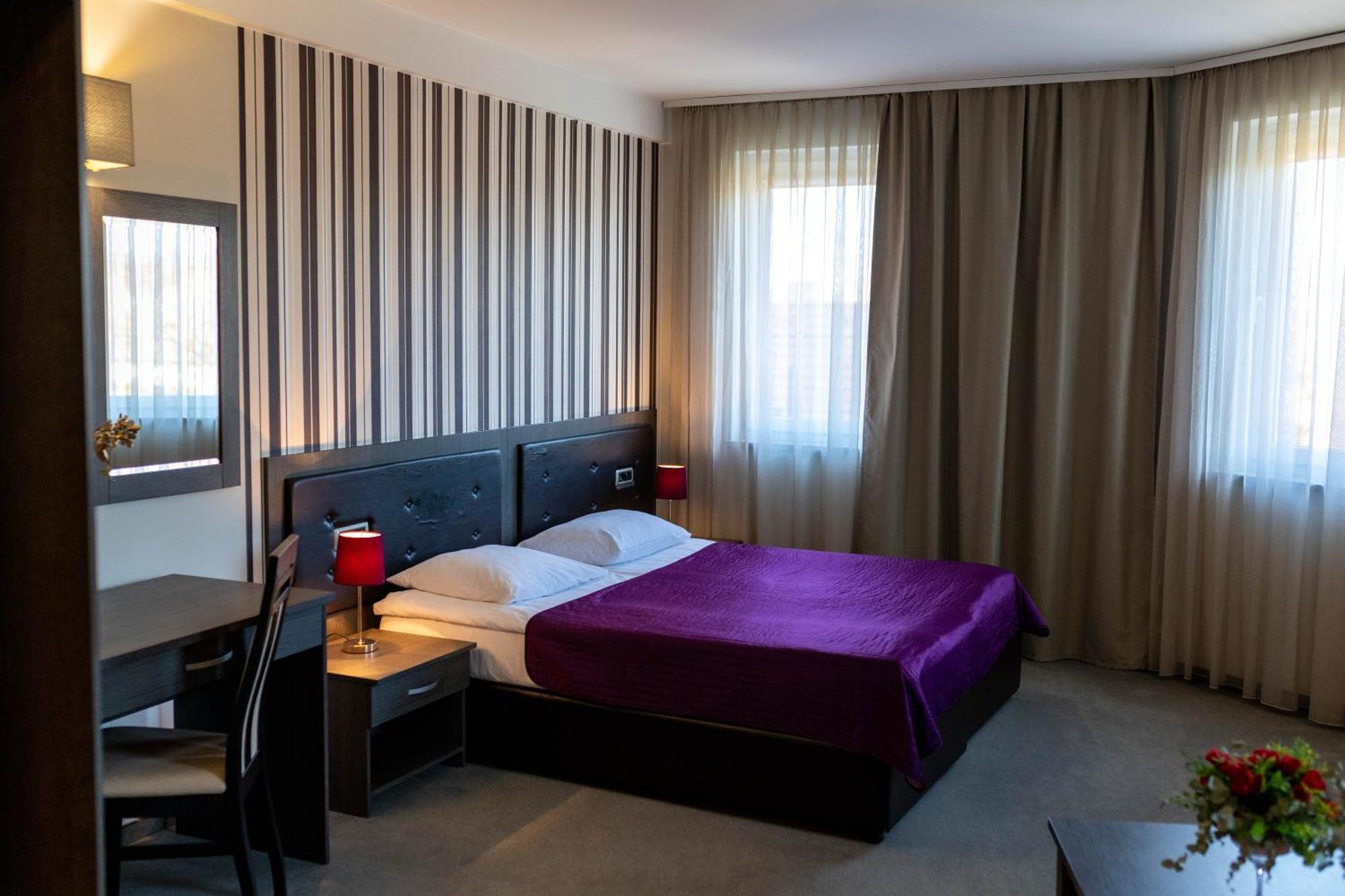 Art Hotel Slavonski Brod Extérieur photo