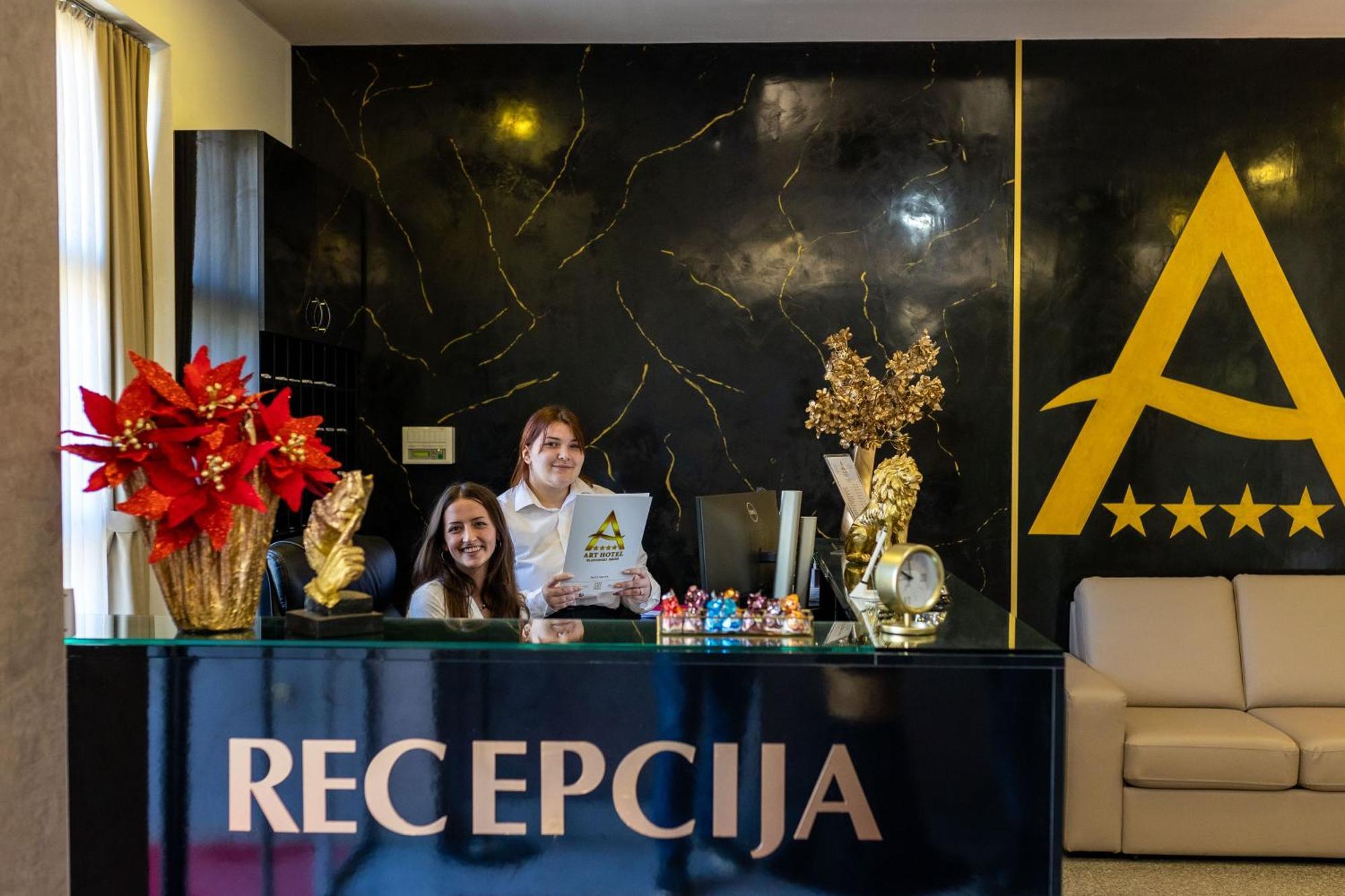 Art Hotel Slavonski Brod Extérieur photo