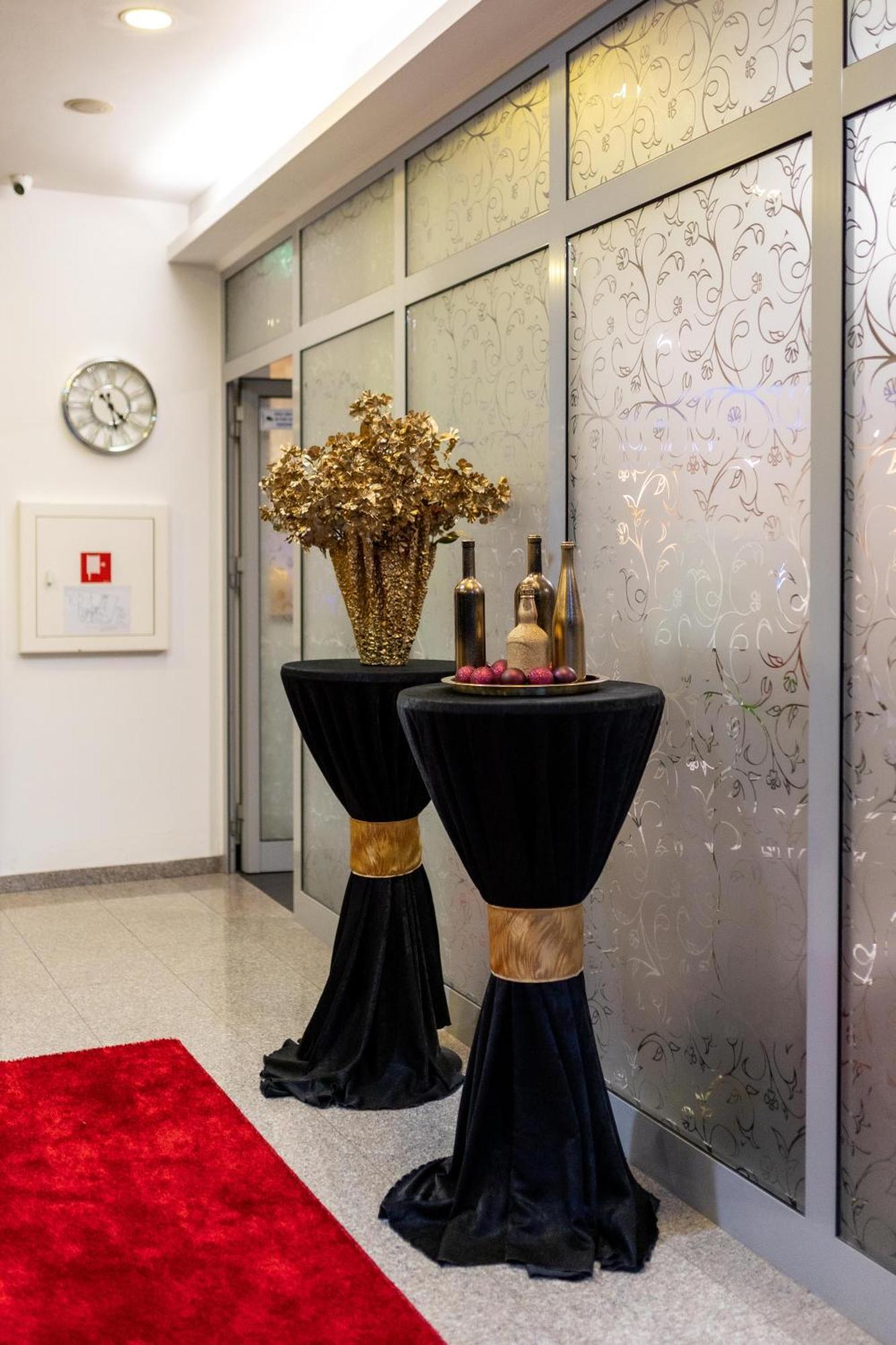 Art Hotel Slavonski Brod Extérieur photo